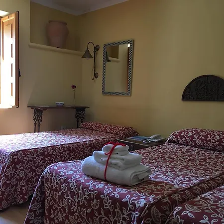 Отель Quinta La Encarnacion Касар-де-Касерес