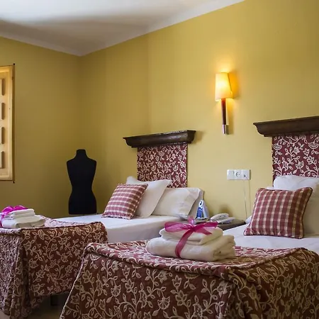 Quinta La Encarnacion 4* Касар-де-Касерес